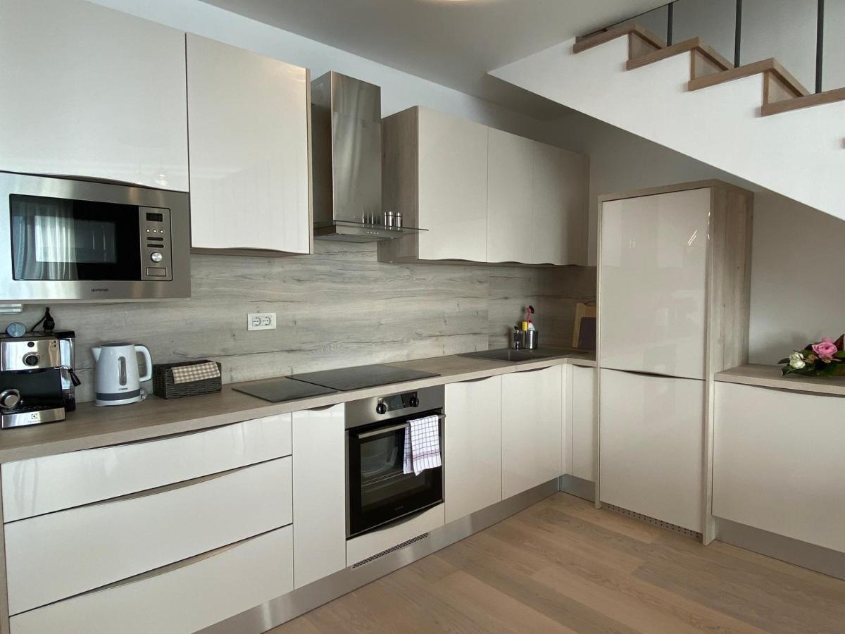 Ria Lungomare Apartment *